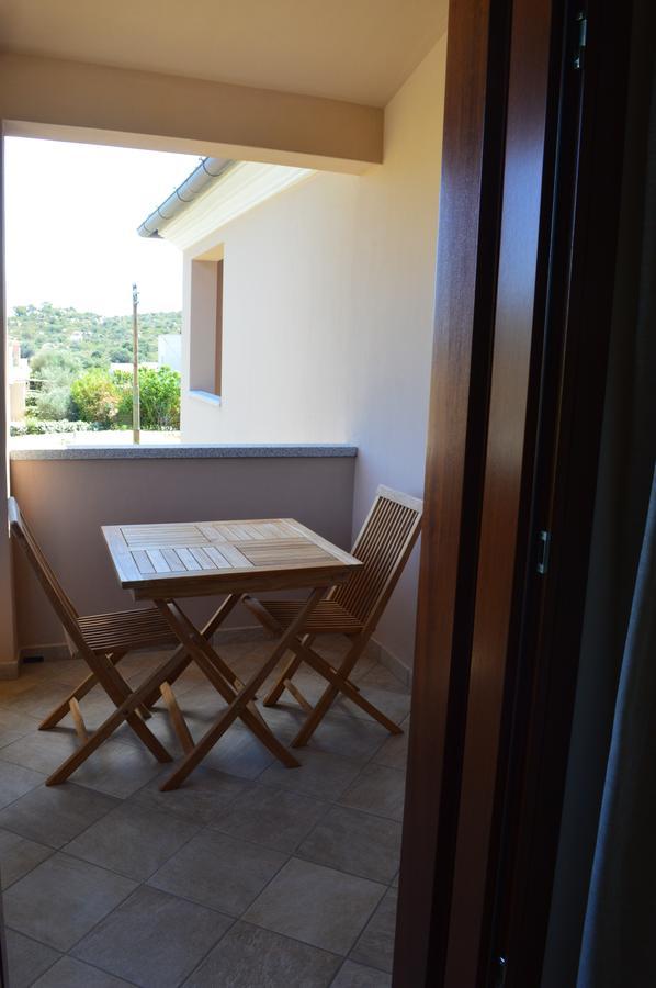 Guest Rooms Affittacamere San Teodoro  Εξωτερικό φωτογραφία