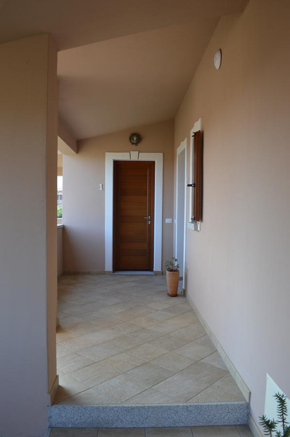 Guest Rooms Affittacamere San Teodoro  Εξωτερικό φωτογραφία